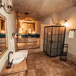 Hotel Vanessa Cave *