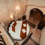 Hotel Vanessa Cave *