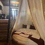 Hotel Vanessa Cave *