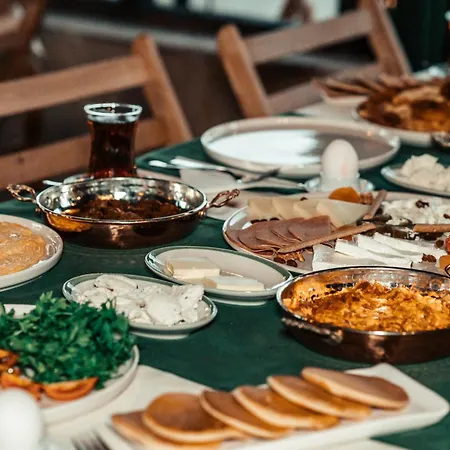 Vanessa Cave * Ürgüp