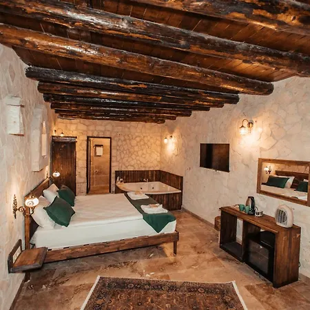 Vanessa Cave Hotel *