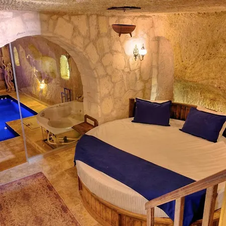 Vanessa Cave * Ürgüp