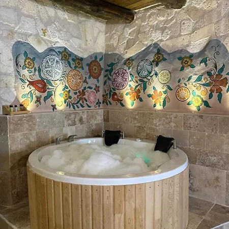 Hotel Vanessa Cave