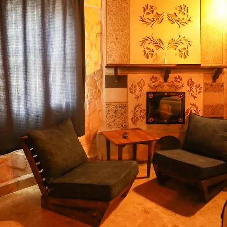 Hotel Vanessa Cave