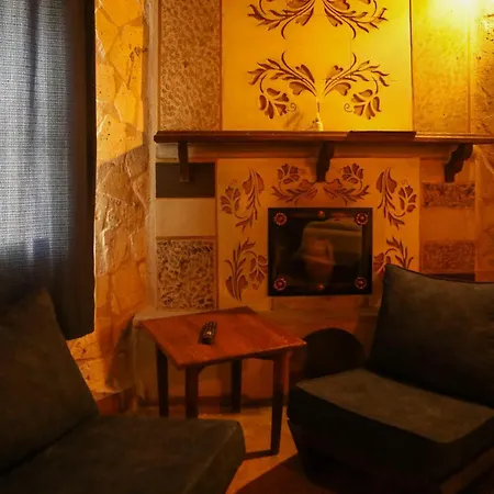 Vanessa Cave Hotel
