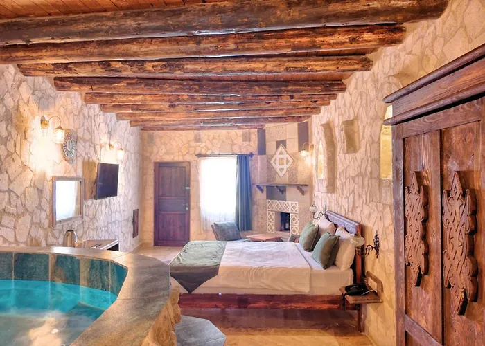 Vanessa Cave Ürgüp