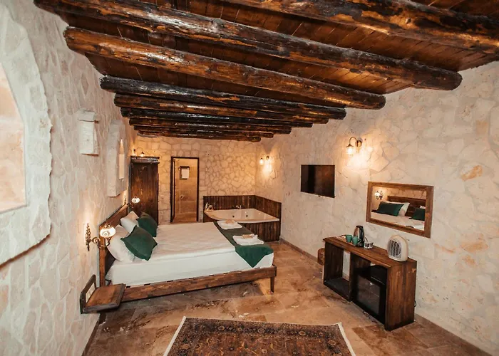 Vanessa Cave Hotel *