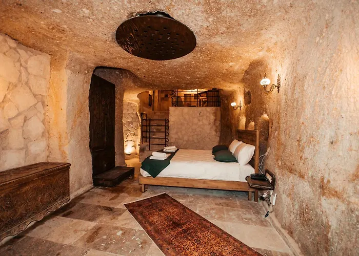 Vanessa Cave 酒店 于尔居普