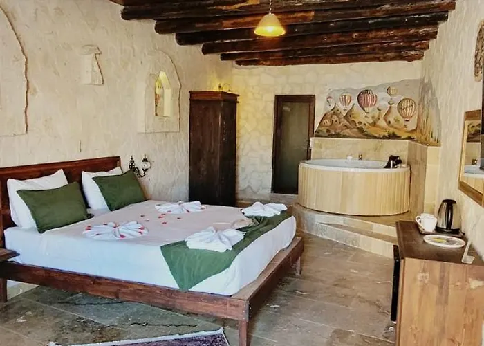 Vanessa Cave 于尔居普